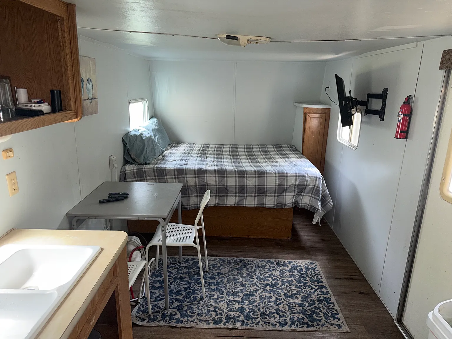 Studio, 250 sqft, $750 — Photo 1