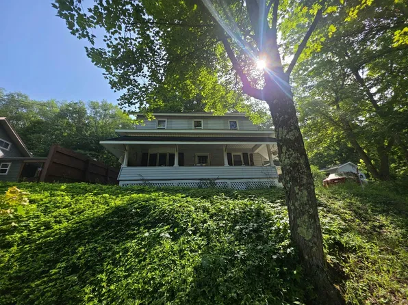35 Anderson Dr, Westover, PA 15724