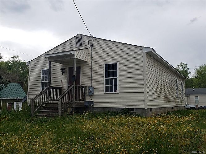 2nd image of 3410 Light St