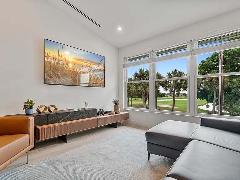 1310 Charleston Square Dr #202 — Photo 7
