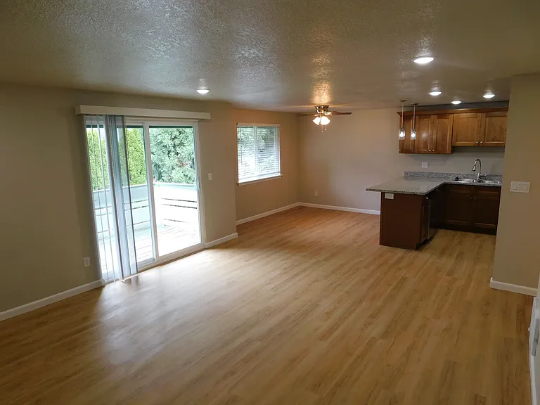 Forest Ridge Apartments — Photo 19