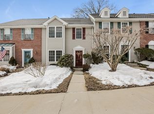 30 Winchester Ave, Peekskill, NY 10566