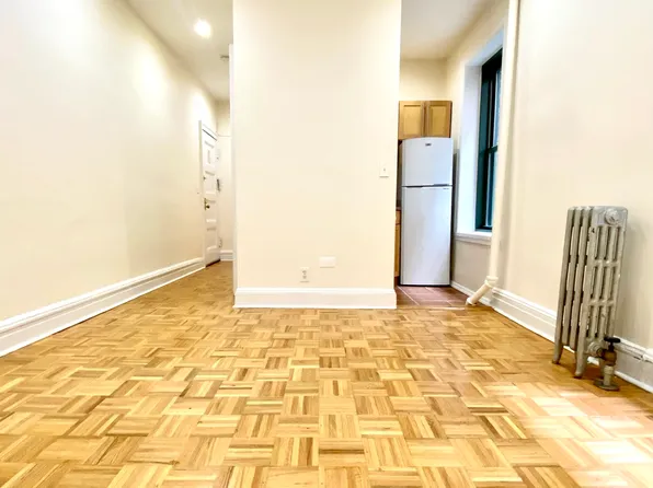 531 East 78th Street image 3 of 6