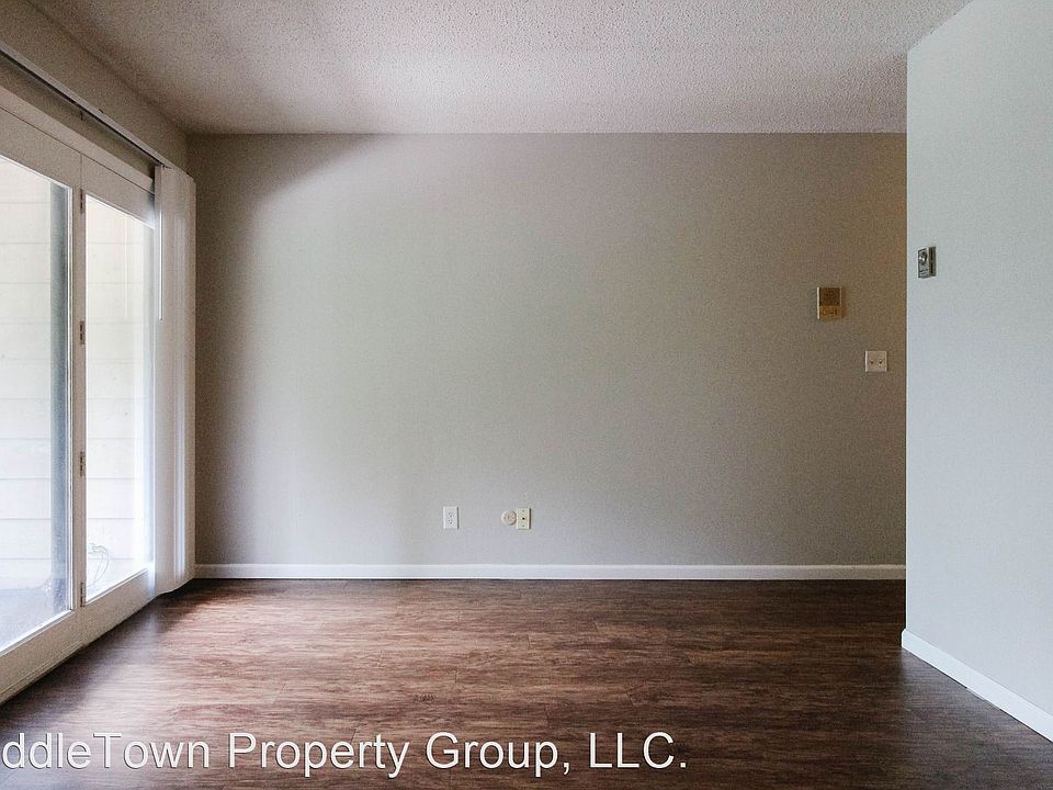 1st image of 1408 W White River Blvd #9297309