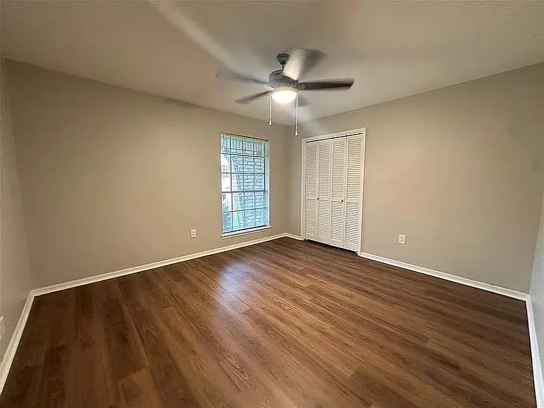 12139 Huntington Park Dr — Photo 20
