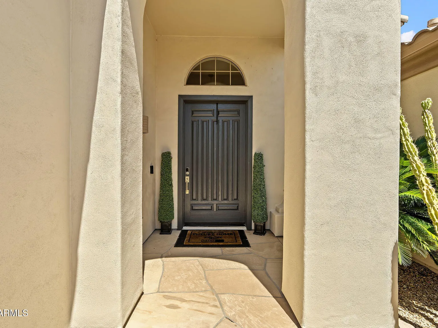 4 bed, 3.0 bath, 2994 sqft, $9,000 — Photo 2