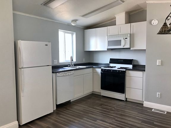 New kitchen cabinets