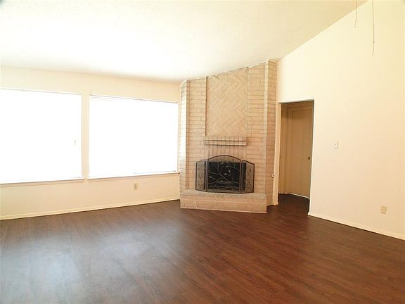 5th image of 16802 Pastoria Dr