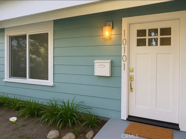 10101 Holburn Dr, Huntington Beach, CA 92646
