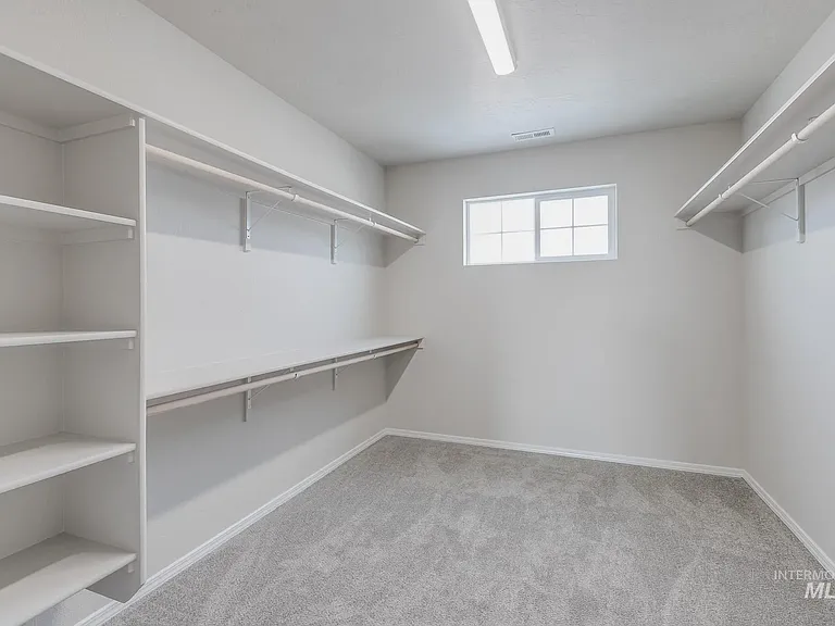 16903 Chambers Way — Photo 16