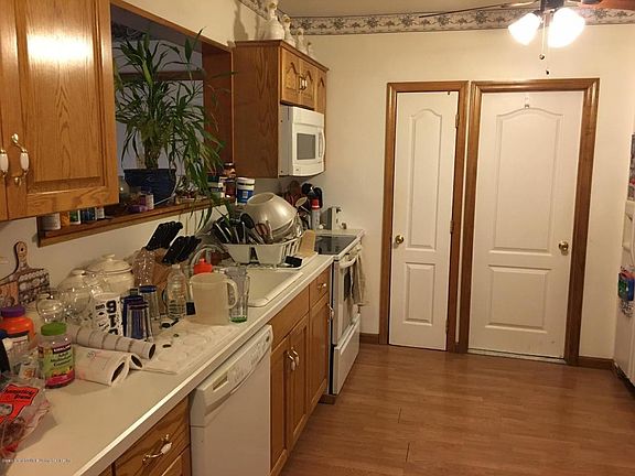 5th image of 216 Fremont Ave