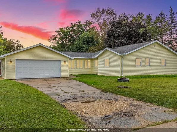 1004 Werner Allen Rd, New London, WI 54961