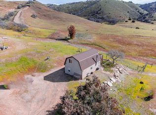 20094 Panoche Rd, Paicines, CA 95043