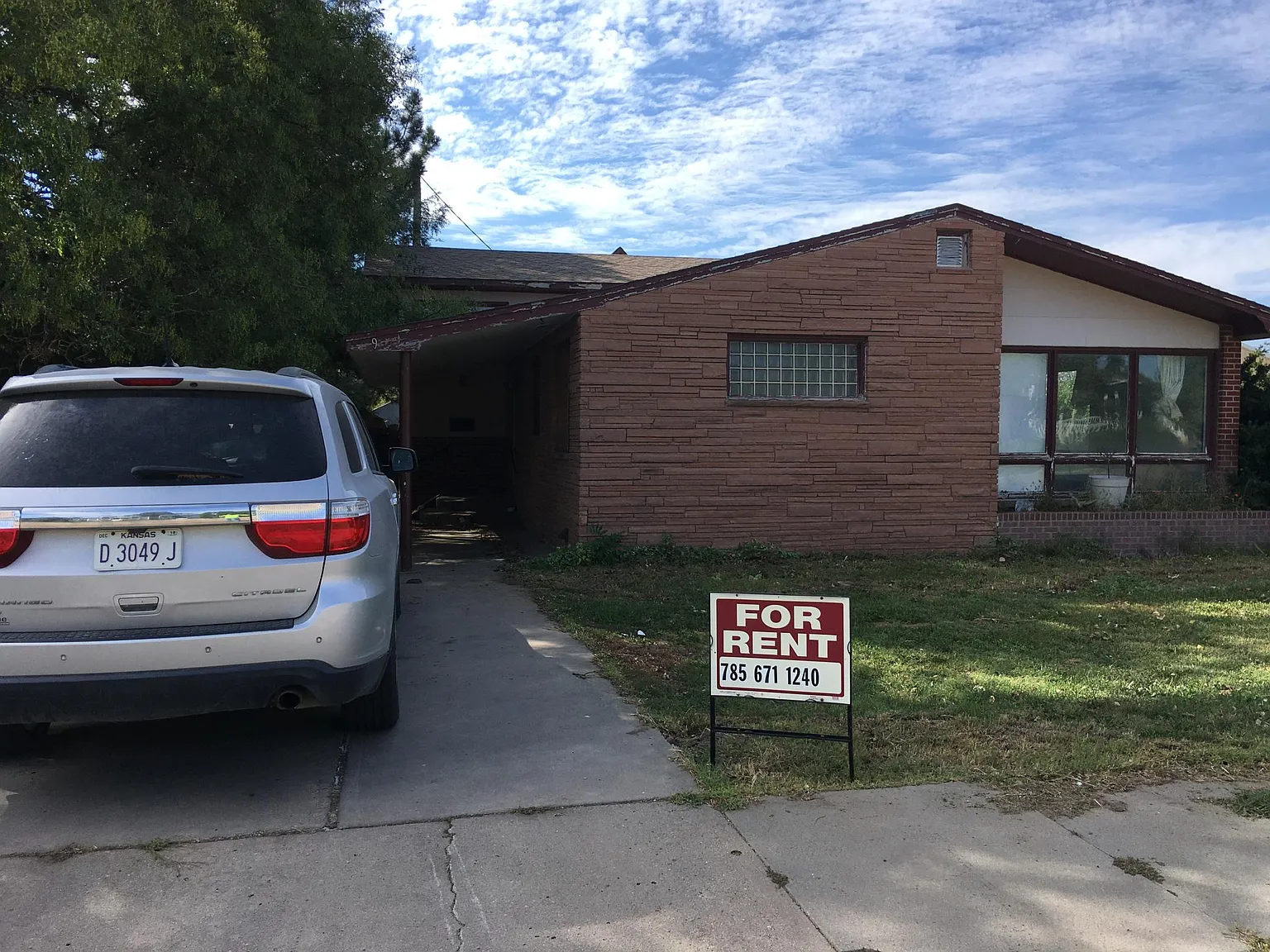 905 Court St — Photo 1