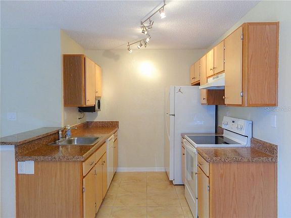 2nd image of 10265 Gandy Blvd N APT 903