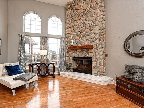 3rd image of 4507 W Creekview Dr