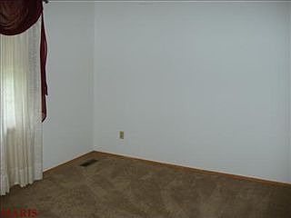 2nd image of 11968 Lakecrest Ln
