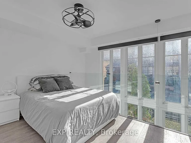 50 E Liberty St #1111 — Photo 16