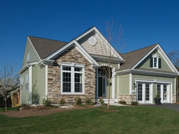 117 Skyline Dr, Acton, MA 01720