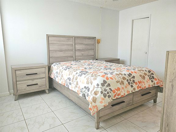 5th image of 1720 Jefferson Street #312