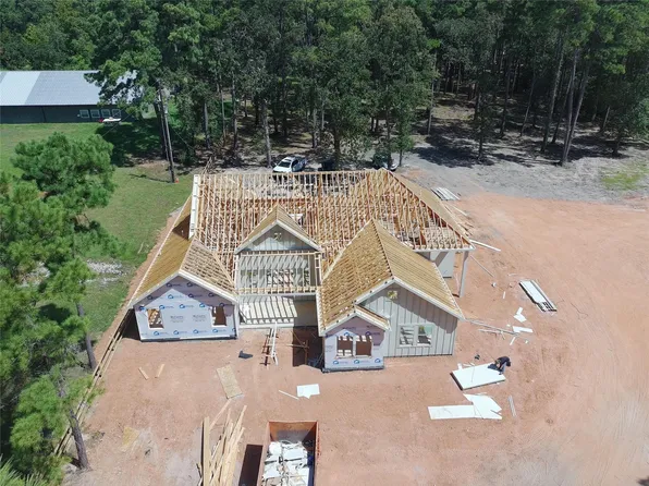 24564 Riley Rd, Plantersville, TX 77363