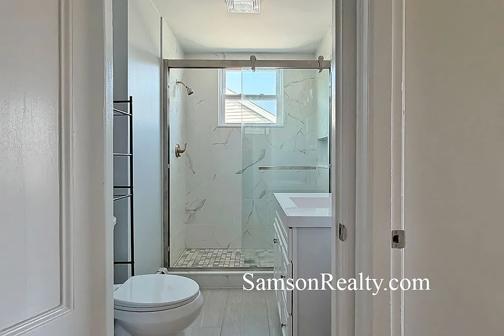 2 bed, $1,775 — Photo 4