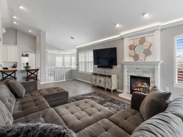 602 Abbey Ridge COURT, Fontana, WI 53125