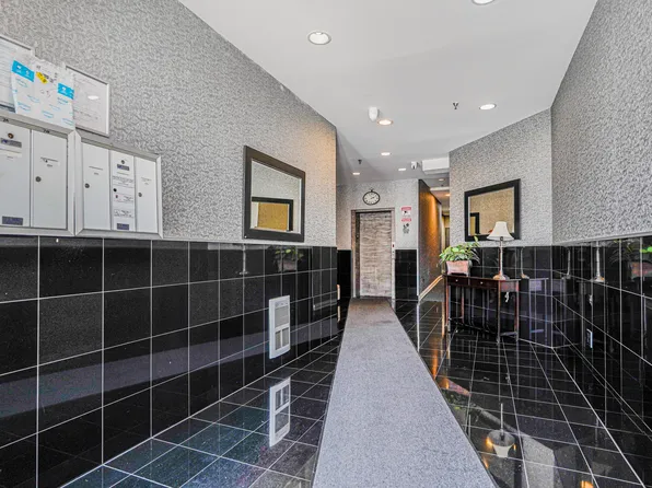 1702 Avenue Z image 4 of 40