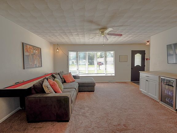 4th image of 2809 Mount Zion Ave