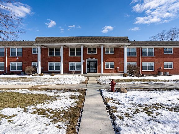 2nd image of 9301 S Harlem Ave #930111B
