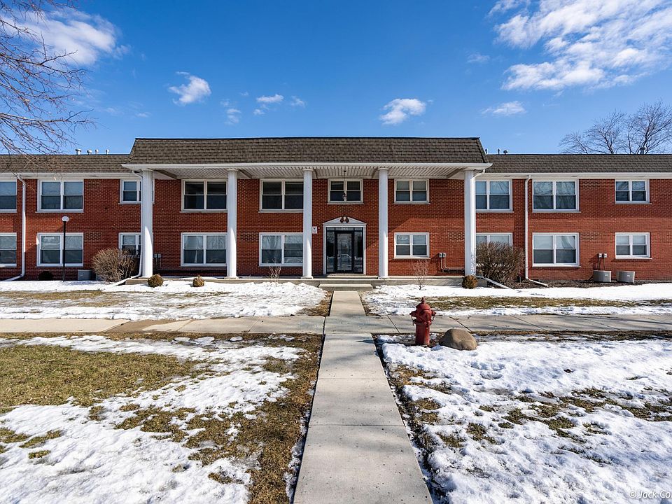 1st image of 9301 S Harlem Ave #93015B