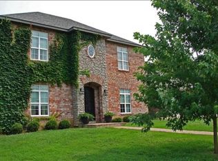 514 Colonial Ln, Yellville, AR 72687