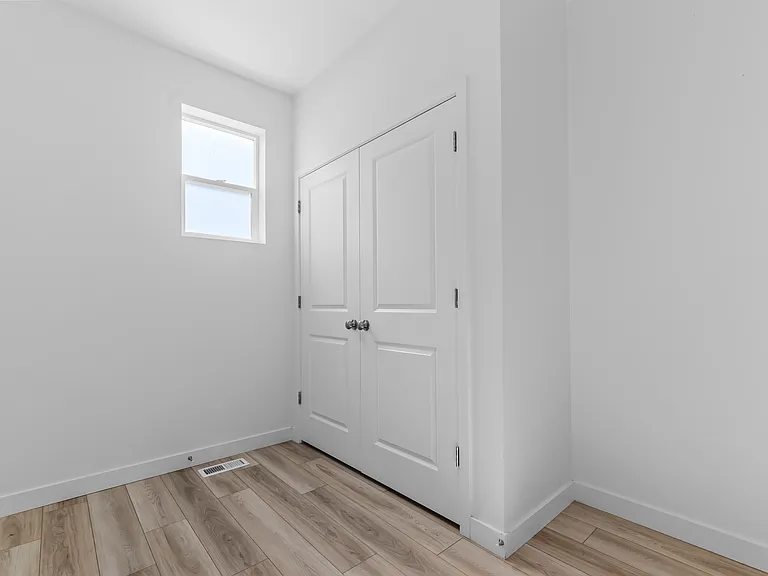1877 E Chukar Dr — Photo 14
