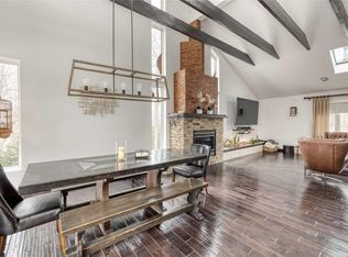 20 Bartlett Pl, Huntington, NY 11743