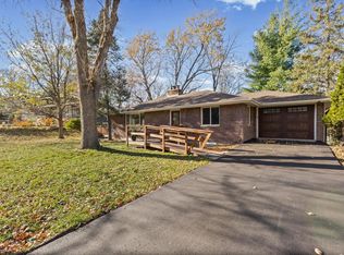 1425 Orkla Dr, Golden Valley, MN 55427