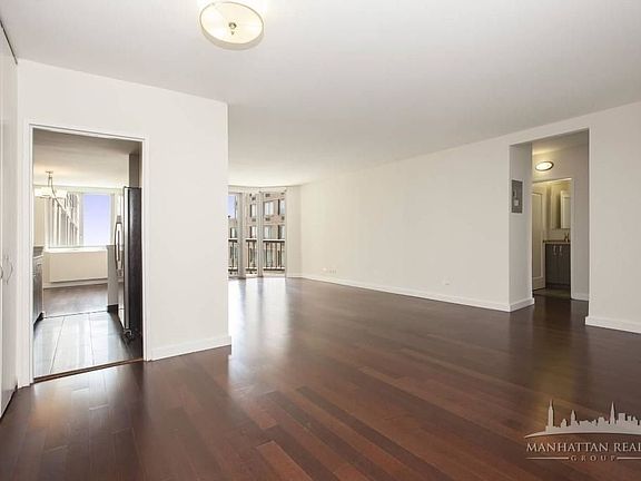 3rd image of 339 E 33rd St #S12b