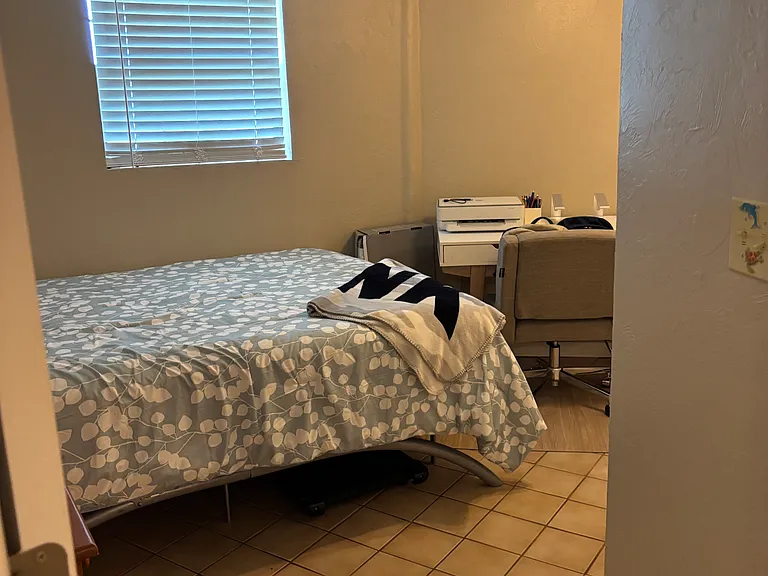 5200 E McElroy Rd — Photo 3