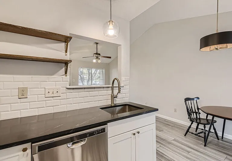 1015 E Yager Ln #141 — Photo 12