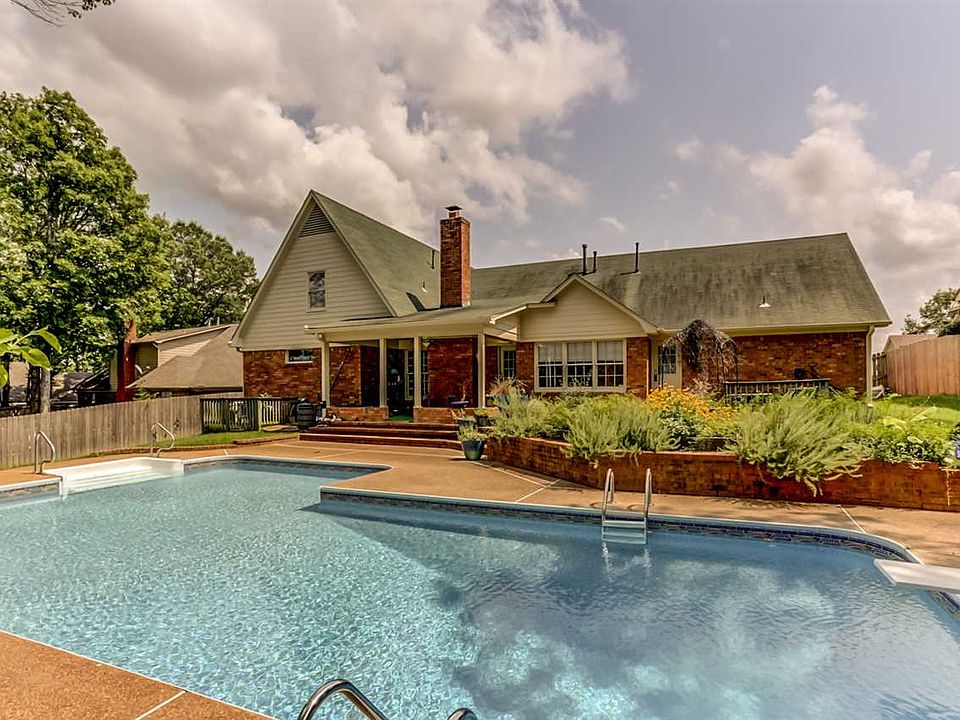1st image of 8804 Grandbury Pl