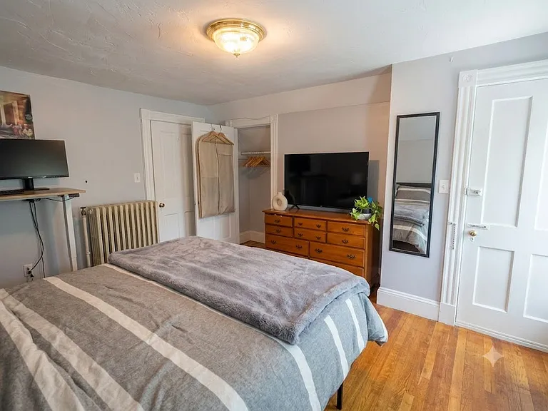 56 Curtis St #3 — Photo 3