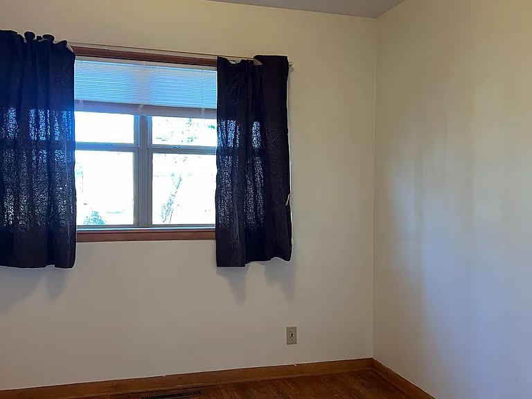 1119 S Longwood Dr — Photo 6