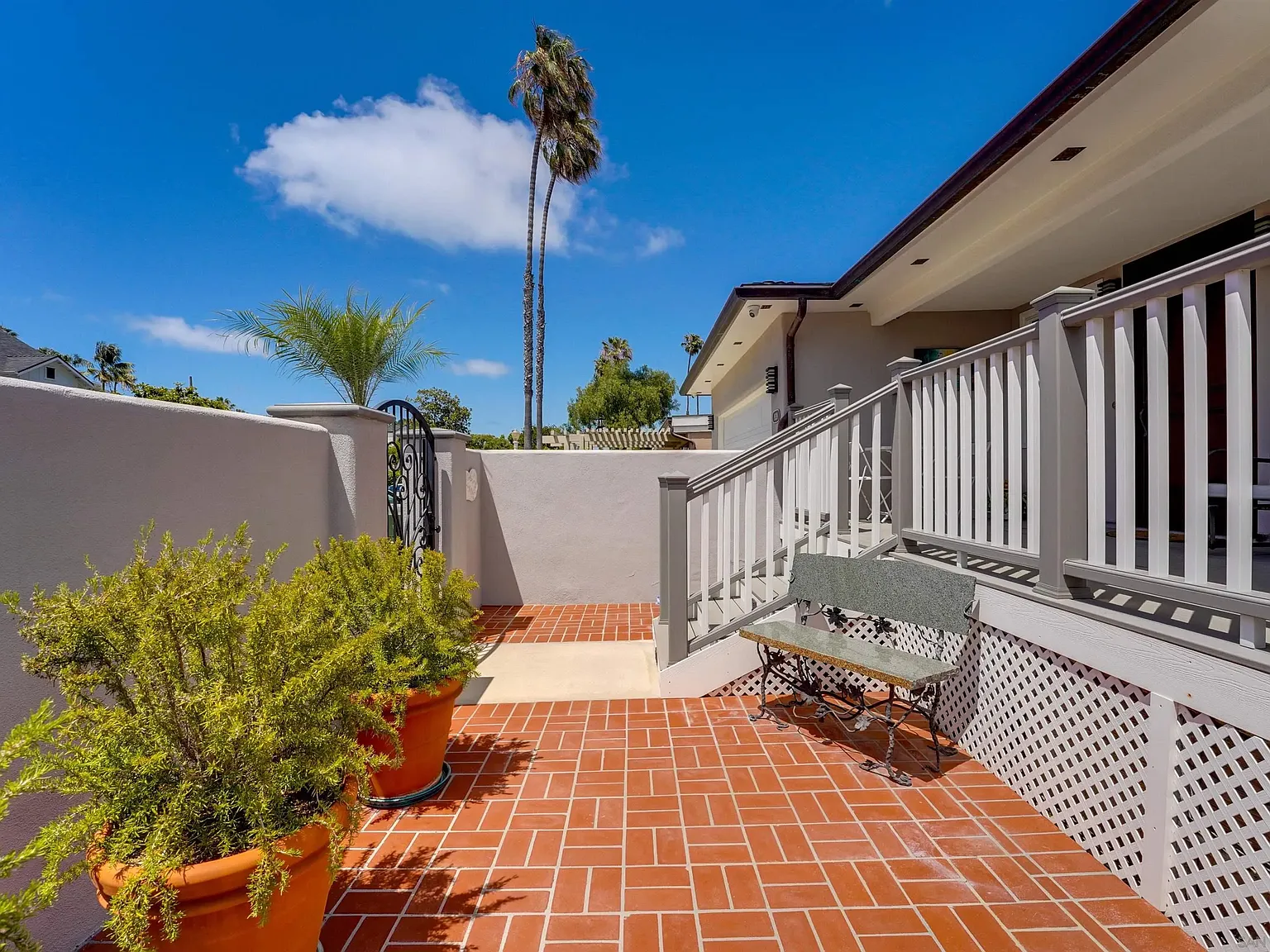 3 bed, 2.0 bath, 1700 sqft, $16,500 — Photo 3