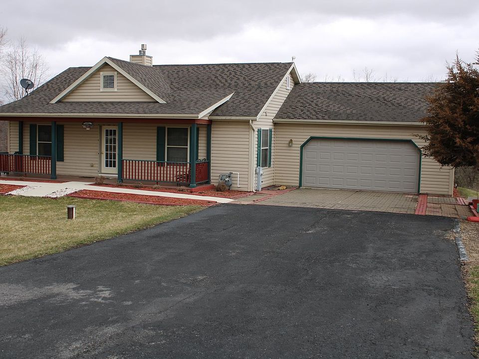17199 Lake Carroll Blvd, Lanark, IL 61046 Zillow