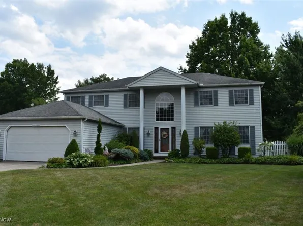 26905 Heatherwood Cir, Olmsted Township, OH 44138