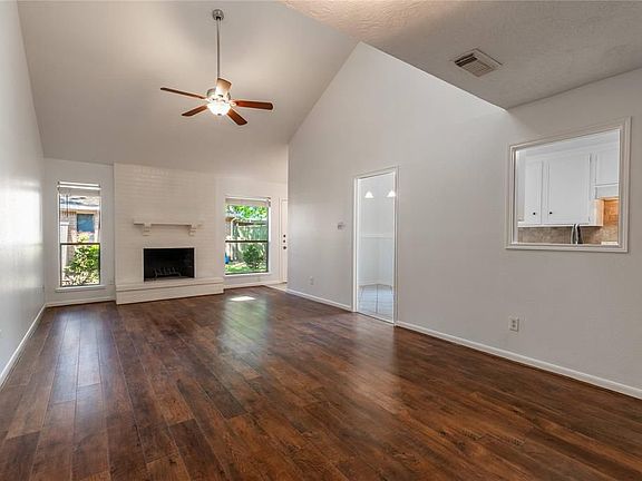 4th image of 13808 Hollowgreen Dr #333/31