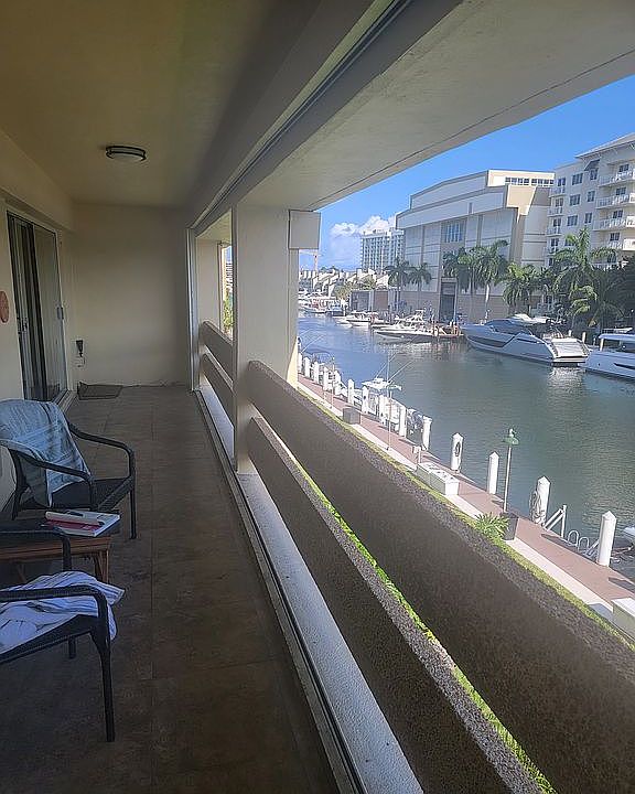 1st image of 1700 SE 15th St APT 309