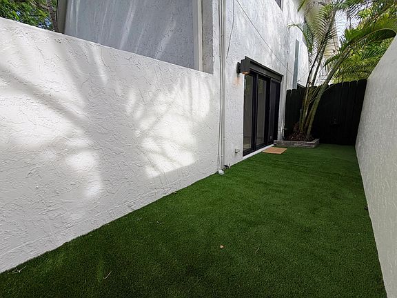 5th image of 575 NE 7th Avenue #4b