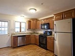 955 Pleasant St #11, Weymouth, MA 02189