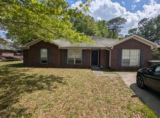 435 Lancaster Loop, Hinesville, GA 31313