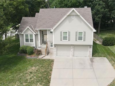 8526 N Flora Ave, Kansas city, MO, 64155